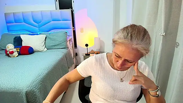 Naty_Stone Adlı Modelin Canlı XXX Sohbeti