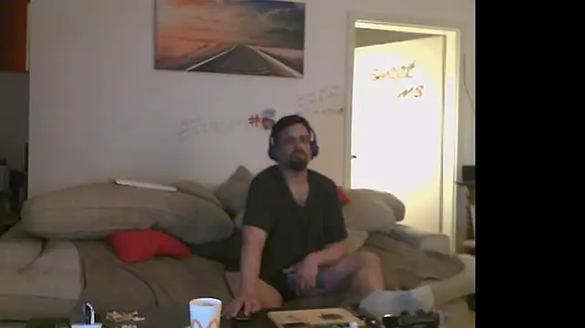 B-A-M-B-I live XXX chat
