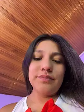 Chat XXX en directo de Emily_Gomezz