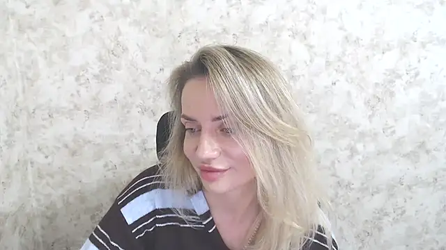 MerryRose33's Live XXX Chat
