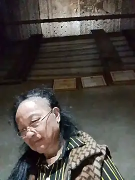 Chat +18 de Maiisa01 ao vivo