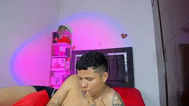 StevenSmith18 Live XXX Chat