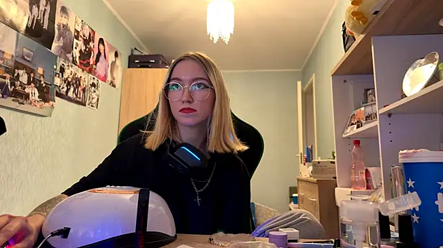 SoniaKotts - Stick your tongue out