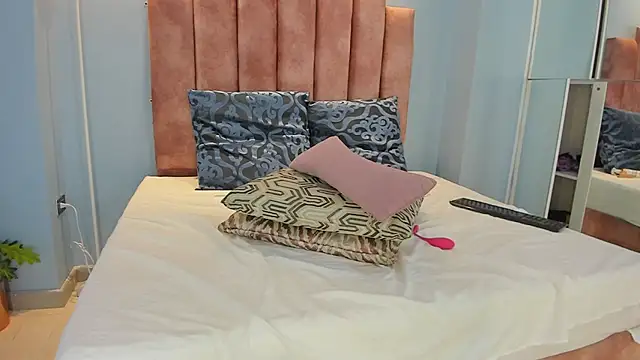 Lou_rosse_ - Plug anal+Oil show