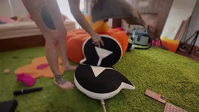 GennaJames élő XXX-chatje