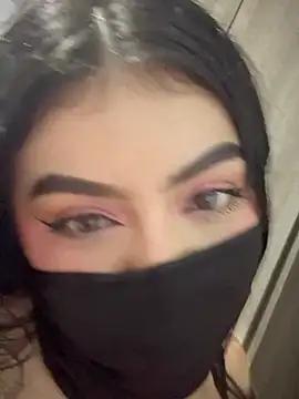 zharaaa18 লাইভ XXX চ্যাট
