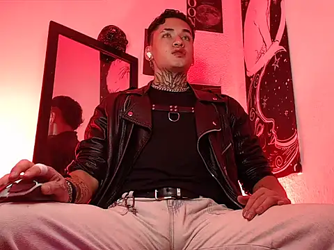 Chat XXX en directo de AlecBanne_