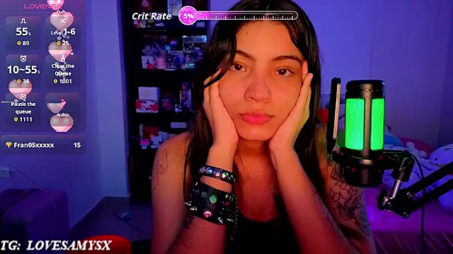 Lovelyamyy – Live XXX-chat