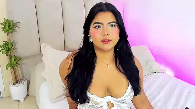 SophiaCollinss - Oil your Boobs