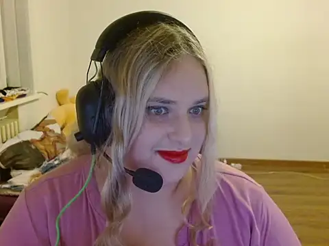 KitsuneAiko – Naživo XXX chat