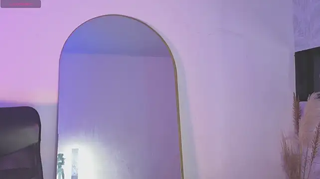 צ'אט XXX בשידור חי של july_quinzel