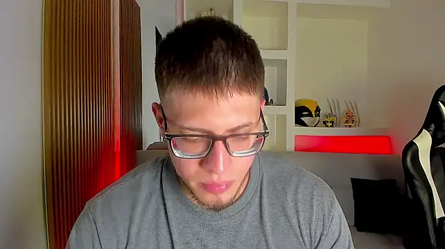 SebastianMaximoff_ XXX чат на живо