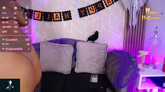 Raven_Wood - Topples and show tits