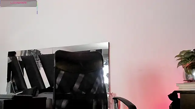 Chat XXX Live EmmyFox__
