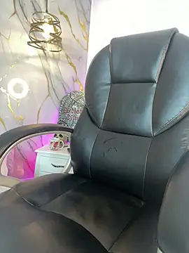 ScarlettRooseX - Oil in my tits show.🍒