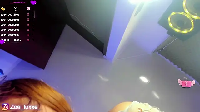 Zoe_Luxxe_ - naked+fingers in my pussy🔥😋