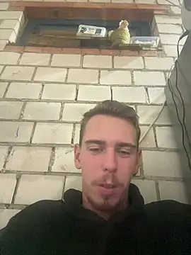 viktorhorny05 élő XXX-chatje