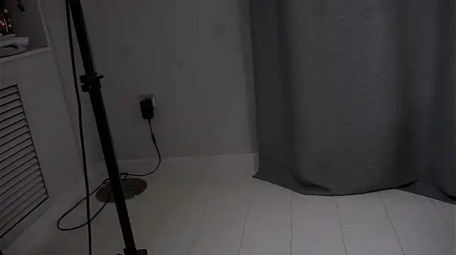 AmberlyDiamond - 💖spanks my ass x10 + Doge 💖
