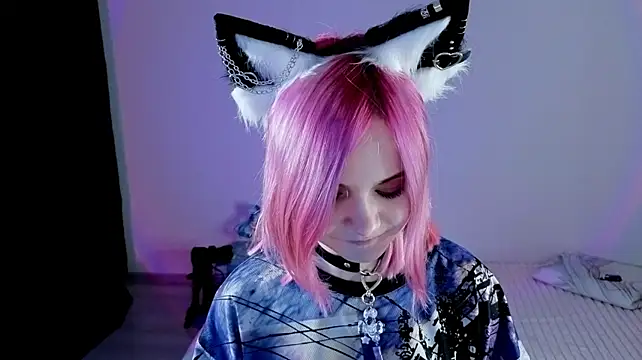 HikkacatのライブXXXチャット