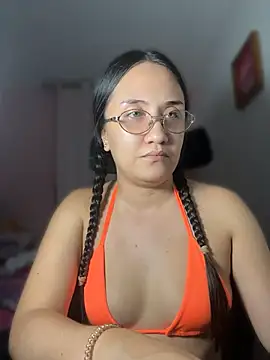 Melody_Fox26 - Play with the domi in my little pussy.