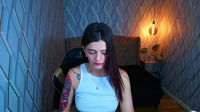 LiaHarryis Adlı Modelin Canlı XXX Sohbeti