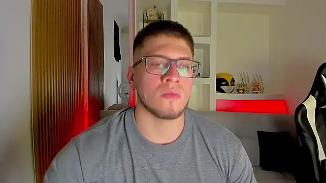 Онлайн чат XXX SebastianMaximoff_