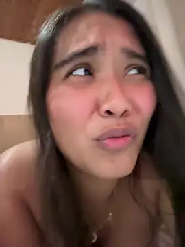Icysweetcam - sissors+ frenck kiss+ lick boobs 😈🍑