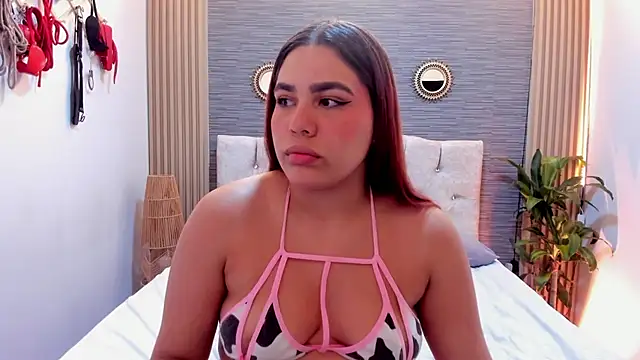 SamyandAlly - SPANKING HER ASS X10 IN 69 🍑👋