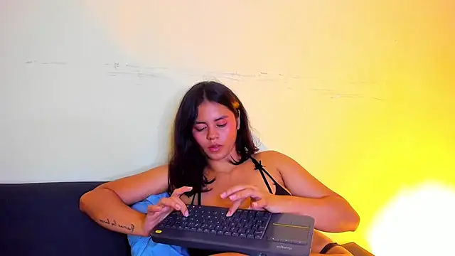 Kim_lowel 现场XXX聊天