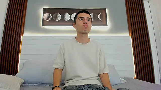 Dante_lux_ élő XXX-chatje
