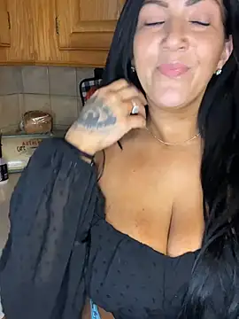 LittleMissEeve Chat XXX in diretta