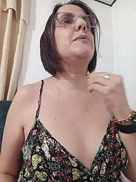 IsisBlake - Ice on boobs💦