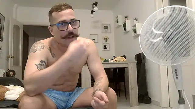 yanick931: απευθείας συνομιλία ΧΧΧ