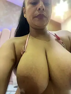 Chatroom XXX en direct de sofia_xxx02