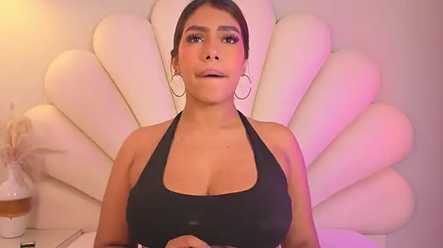 Chat +18 de SiennaMoore ao vivo