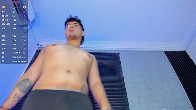 XXX chat uživo modela Stiveeeeen