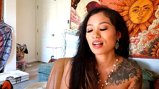 Maciixbby - fuck machine squirt showww !!!