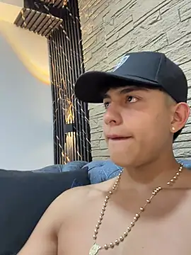 Lander_Cruz – Naživo XXX chat