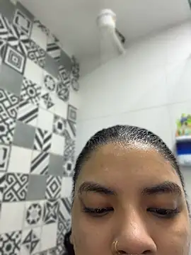 Nicolemorelli2 - TAKE A SHOWER WITH ME
