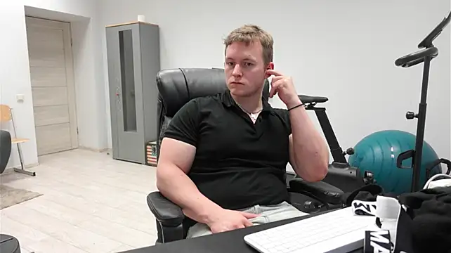 Chatroom XXX en direct de Richard_Dullas