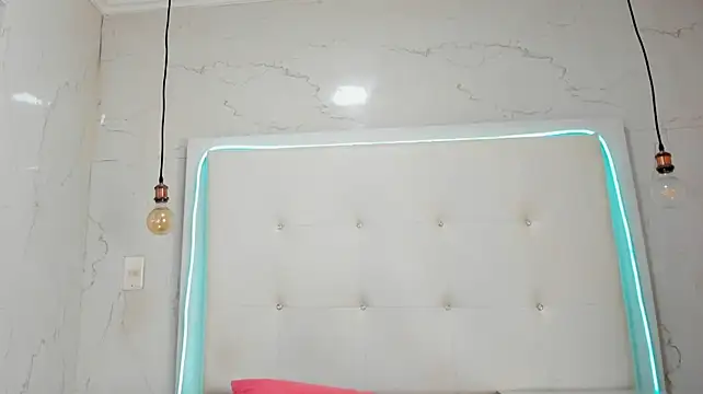 Heidy_milf - dildo on my ass