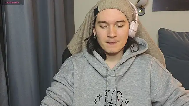 MoreRealAlexn Live XXX chat