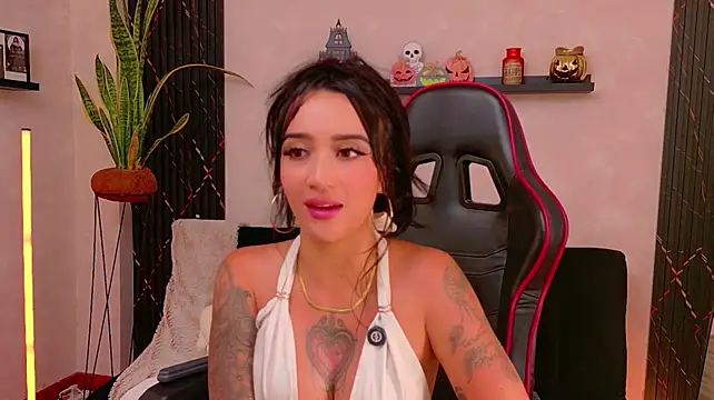EmmyEvans1n Live XXX chat