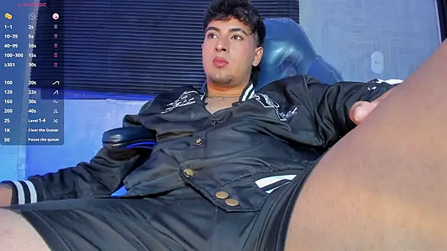 XXX chat uživo modela Stiveeeeen