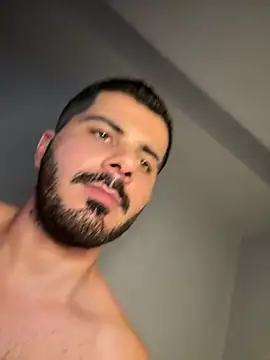 Kissbiceps Live XXX Chat