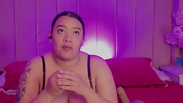 MollyBigBoobs12 - flash tits