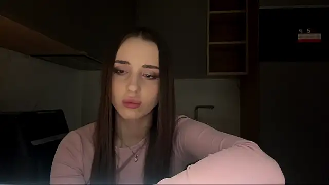 Dianaluves1 - Slow spin in full outfit 💃