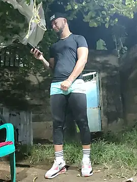 PIGHIGHDIRTY_p0のライブXXXチャット