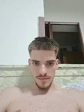 XXX chat uživo modela darkboy665
