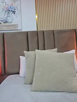 SaraLugo - 🥵PLAY WITH MY ANAL PLUG🥵